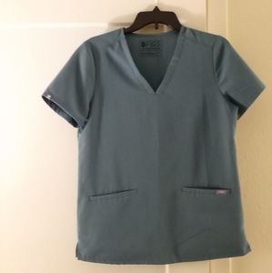 ❌SOLD❌Figs Hydrogreen top, Small.